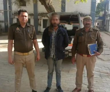 मिर्ज़ापुर: देहात कोतवाली पुलिस ने चोरी के मामले में एक अभियुक्त को गिरफ्तार किया, जली हुई मोटरसाइकिल बरामद