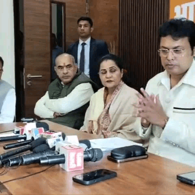 फरीदाबाद: फरीदाबाद लोकसभा प्रभारी विप्लव देव रविवार को फरीदाबाद पहुंचे, कांग्रेस पर साधा निशाना