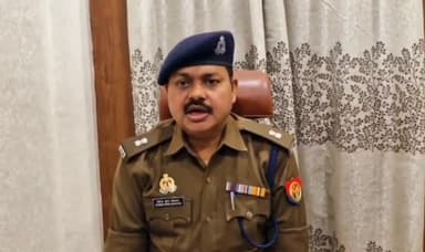 कैंपियरगंज: कैंपियरगंज के पीपीगंज थाना क्षेत्र में छोटा 0.5 पर बाइक सवार को बस ने कुचला, मौके पर हुई मौत, पुलिस पहुंची