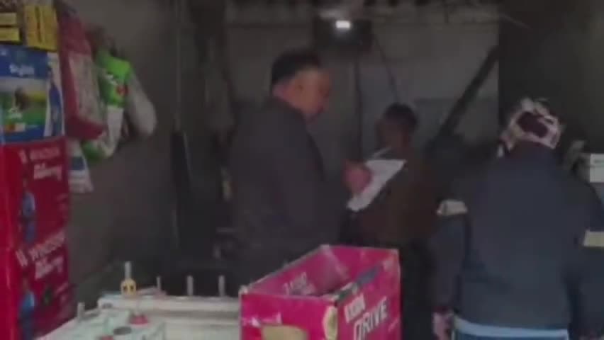 घरौंडा: घरौंडा में अनाज मंडी के पास सर्विस रोड पर दो दुकानों से लाखों रुपये का सामान चोरी, पुलिस जाँच कर रही है
