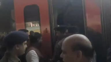 बरेली: बरेली पहुंचे डिप्टी सीएम बृजेश पाठक, रेलवे जंक्शन से कैंची धाम मंदिर के लिए उत्तराखंड गए