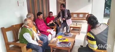 मेहदावल: कर्मा कला आवास पर मेहदावल के विधायक अनिल कुमार त्रिपाठी ने जनता दरबार लगाकर ग्रामीणों की समस्याएं सुनीं