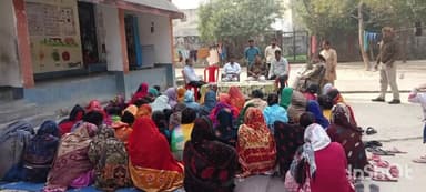 थावे: चनवे मंडल कारा में कैदियों के लिए विशेष शिविर का आयोजन, विभिन्न योजनाओं की जानकारी दी गई