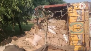 बटियागढ़: शहजादपुरा के समीप अनियंत्रित होकर पलटा गेहूँ से भरा ट्रक, चालक सुरक्षित