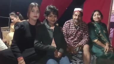 कोल: अलीगढ़ प्रदर्शनी के बॉम्बे सर्कस में देहाती कॉमेडी कलाकार शेखचिल्ली और रुखसाना ने मचाया धमाल