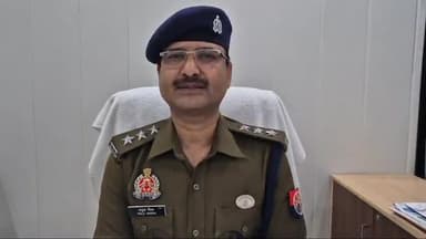 शाहबाद: क्षेत्राधिकारी अनुज कुमार मिश्रा ने बद्दापुर के पास हुए सड़क हादसे की दी जानकारी, घायल को किया गया रेफर