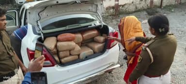 उदवंत नगर: खजुआता से पुलिस ने एक कार में भारी मात्रा में गांजा के साथ महिला सहित 2 तस्करों को पकड़ा