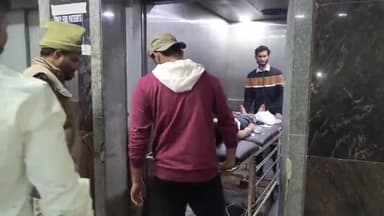 कोल: जट्टारी में बर्थडे पार्टी के दौरान हर्ष फायरिंग में बर्थडे बॉय को लगी गोली, परिजन JN मेडिकल लेकर पहुंचे