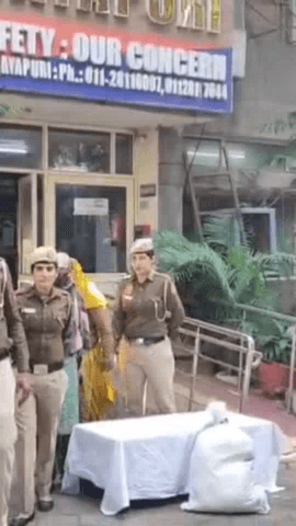 दिल्ली कैंटोनमेंट: मायापुरी थाना पुलिस ने महिला चोर गिरोह की दो महिलाओं को किया गिरफ्तार