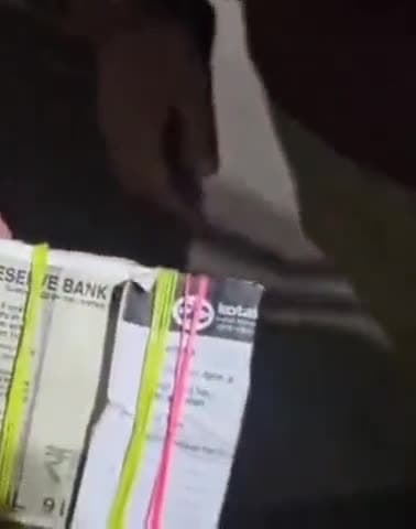 कानपुर: वीराना रोड स्थित ज्वेलर्स की दुकान में दो शातिरों ने की टैपबाजी, एक को पकड़ा, दूसरा चैन लेकर फरार