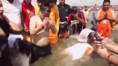 प्रयागराज: सांसद संबित पात्रा और गायक कैलाश खेर ने पुण्य स्नान कर महाकुंभ की भव्यता की जमकर सराहना की