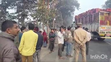 इकौना: कटरा साहू ढाबा के पास DCM और कंटेनर में आमने-सामने टक्कर, डीसीएम के चालक-परिचालक घायल, पुलिस कार्रवाई में जुटी