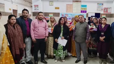 शाहजहांपुर: जिला अस्पताल में कन्या जन्मोत्सव कार्यक्रम के तहत नवजात 20 बच्चों को दी गई बेबी किट