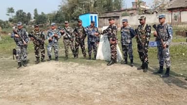 सिकटी: भारत-नेपाल सीमा पर जवानों ने अलर्ट किया, एसएसबी और नेपाल एपीएफ ने की संयुक्त पेट्रोलिंग