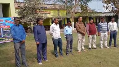 खोदावंदपुर: तारा बरियारपुर के विद्यालय में पुलिस सुरक्षा सप्ताह के दौरान थानाध्यक्ष ने स्कूली बच्चों को नैतिकता का पाठ पढ़ाया