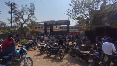 यूपी बोर्ड परीक्षा के पहले दिन ही छात्रों में दिखा उत्साह,
तस्वीरें बापू इंटरमीडिएट कॉलेज सलेमपुर की है।
#salempurnews