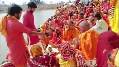 काको: धरहरा सूर्य मंदिर तालाब से काली पूजा प्राण प्रतिष्ठा हेतु जलभरी की गई, सैकड़ों लोग मौजूद रहे