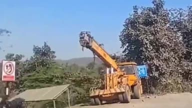 कनवास: दरा नाल में लगे जाम में फंसे मासूम की मौत के बाद प्रशासन ने जारी की एडवाइजरी, रियासत कालीन रास्ता खोला