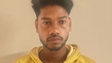 सिमडेगा: किसान को ट्रैक्टर दिलाने के नाम पर ठगी करने वाले को सिमडेगा पुलिस ने गिरफ्तार किया