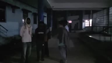 सुपौल: बघेली में पति-पत्नी के झगड़े के बाद पति ने पत्नी का गला घोंटकर हत्या कर दी, शव पोस्टमार्टम के लिए सदर अस्पताल लाया गया