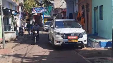 झांसी: पुरविया टोला में दो स्थानों पर सीबीआई की टीम ने मारा छापा