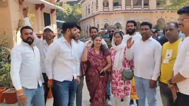 लाडपुरा: शहर कांग्रेस की गुटबाजी, सर्किट हाउस पर कांग्रेस कार्यकर्ताओं ने जिलाध्यक्ष त्यागी के खिलाफ की नारेबाजी, हुआ हंगामा