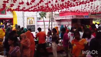 थावे: विदेशी टोला में बाबा सिद्धेश्वर नाथ मंदिर में महाशिवरात्रि पर भक्तों की उमड़ी भीड़, पुलिस रही तैनात