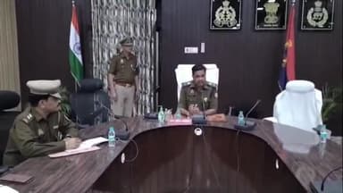 रामपुर: गुरुवार को पुलिस लाइन सभागार में अपर पुलिस अधीक्षक ने व्यापारियों के साथ की गोष्ठी