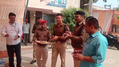 गोपालगंज: शहर के पुलिस लाइन में बिहार पुलिस सप्ताह के दौरान रक्तदान शिविर का आयोजन, एसपी सहित 24 पुलिसकर्मियों ने दिया रक्तदान