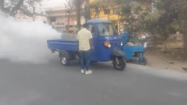 मखदुमपुर: मखदुमपुर नगर पंचायत में मच्छरों के प्रकोप के कारण फॉगिंग की गई