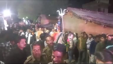 मांगरौल: मांगरोल में गाजे-बाजे के साथ निकाली गई शिव बारात, जगह-जगह पुष्प वर्षा कर किया गया स्वागत