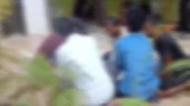 गुमला: सदर थाना क्षेत्र में एक छात्रा ने शैंपू पीकर आत्महत्या का प्रयास किया, अस्पताल में भर्ती