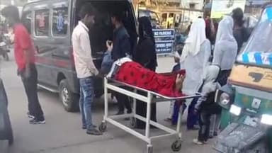 गुमला: बिशुनपुर रोड में अनियंत्रित बाइक से गिरकर पिता-पुत्र हुए घायल, पिता को रिम्स रेफर किया गया