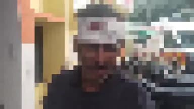 धनौरा: गजरौला के रेलवे स्टेशन पर एक व्यक्ति ने महिला के सामने की अश्लीलता, महिला ने उसे बुरी तरह पीटा, अस्पताल में भर्ती