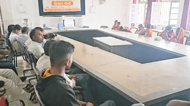 हज़ारीबाग: किसानों ने प्रधानमंत्री नरेंद्र मोदी का भाषण सुना, कहा- किसानों के लिए मोदी वरदान साबित हो रहे हैं