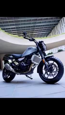 #royalenfieldindia  Royal Enfield #royalenfield #gurrela #riders #RidePure RK Motors Maharajganj #Sikandar #salmankhan