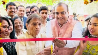 रामपुर: नगर विधायक आकाश सक्सेना ने रामपुर के वृद्धाश्रम में वृद्ध लोगों के लिए औषधालय कक्ष का किया लोकार्पण