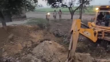 पीलीभीत: धनेगा गांव के नजदीक खेत में चोरी कर गोवंश पशु की हत्या, पुलिस ने दर्ज किया मुकदमा