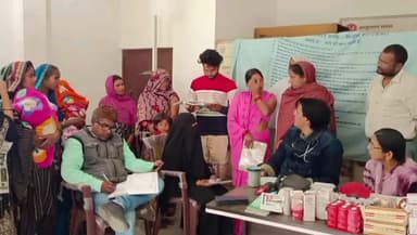 डुमरियागंज: सीएचसी सिरसिया के अधीक्षक ने टीकाकरण सत्र का किया आवश्यक निरीक्षण