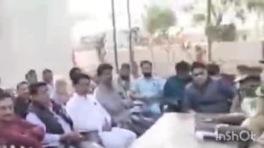 निघासन: आगामी त्यौहार को लेकर सिंगाही थाना में पीस कमेटी बैठक का आयोजन थाना प्रभारी निरीक्षक की अध्यक्षता में हुआ