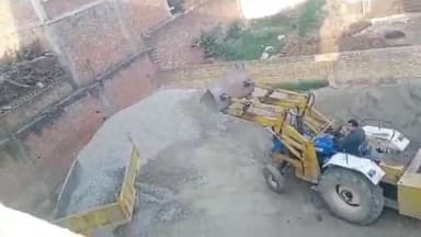 धनौरा: गजरौला के अवंतिका नगर में बजरी बजर फुट की दुकान के प्रदूषण से आसपास के लोग परेशान, वीडियो हुआ वायरल