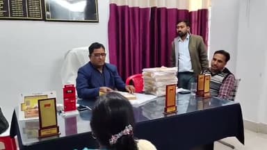 धौलपुर: डाक विभाग ने धौलपुर मंडल में नारी शक्ति सप्ताह के तहत महिला कार्मिकों व डाक अभिकर्ताओं का किया सम्मान