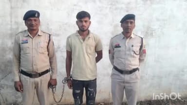 दुर्ग: पुलिस अभिरक्षा से फरार आरोपी को पुलगांव पुलिस ने आरंग में घेराबंदी कर किया गिरफ्तार