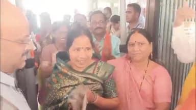 बसना: श्रीमती मोंगरा किशनलाल पटेल जिला पंचायत महासमुंद की अध्यक्ष निर्वाचित हुईं