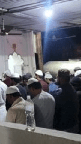 मोहनलालगंज: रमजान के पहले जुमे पर गोसाईगंज की जामा मस्जिद में मुल्क की शांति के लिए की गई दुआ