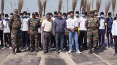 प्रयागराज: महाकुंभ 2025 के सफल आयोजन के बाद, मेला प्राधिकरण द्वारा मेला क्षेत्र की स्वच्छता के लिए चलाया जा रहा अभियान