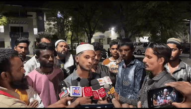 लोकेशन : वतवा,अहमदाबाद,गुजरात

तरावीह की नमाज़ पढ़के जा रहे लोगों पर पथराव किया गया चाकू की नौंक पर आपत्तिजनक शब्द उनसे