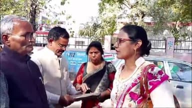 रायबरेली: विकास भवन में आंगनबाड़ी कर्मचारी व सहायिका संगठन ने 11 सूत्रीय मांगों को लेकर अंतर्राष्ट्रीय महिला दिवस पर किया प्रदर्शन