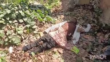 आरा: महुली गांव स्थित सड़क के किनारे झाड़ी में मिला अज्ञात व्यक्ति का शव, मौके पर पहुंची मुफस्सिल थाना पुलिस