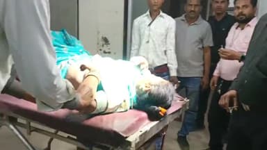 NH-30 पर पर्सवाहि के पास तेज रफ्तार कार ने बाइक को टक्कर मारी, दो लोग घायल, CHC में भर्ती